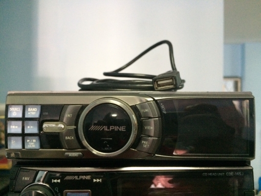 Alpine iDA-X001 24Bit USB IPOD ปรีเอ้า3ชุด คุมกล่องCD จอภาพสี ลูกเล่นเพียบ มือ2 ญี่ปุ่น