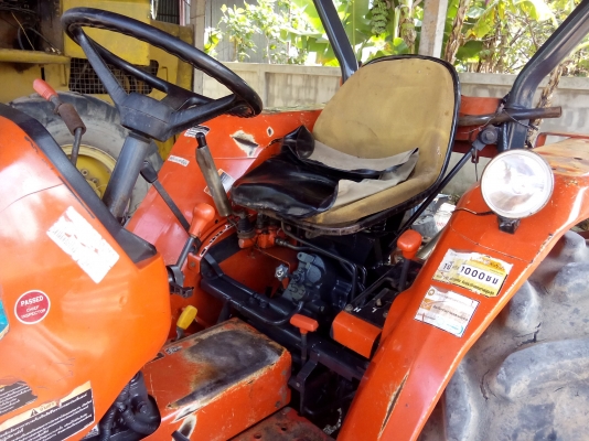 ขายคูโบต้า 34 แรง พร้อม ดันหน้า พาน 4 เล่มพร้อม