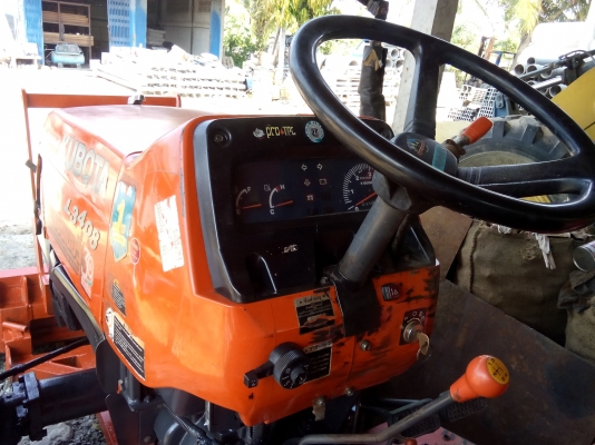 ขายคูโบต้า 34 แรง พร้อม ดันหน้า พาน 4 เล่มพร้อม