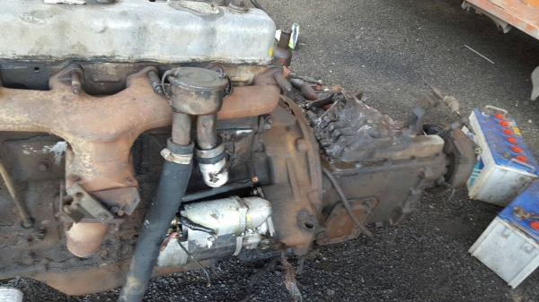 เครื่อง isuzu 6BB1 พร้อมเกียร์ J 6 สปีด เครื่องดี เกียร์ไม่หลุด พร้อมใบคุ้มลงเล่ม