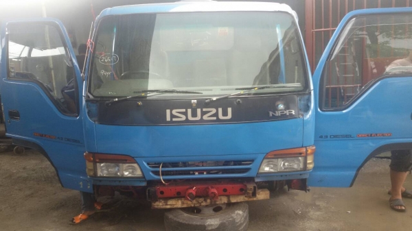 ขายหัวเก๋ง Isuzu NPR (การ์ตูน) เก่านอก 60000