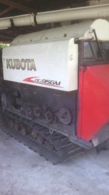 รถเกี่ยวช้าวคูโบต้าDC95