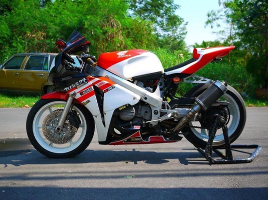 ขาย Honda Vfr Nc30 พร้อมทะเบียนแท้ เครื่องดีสุดๆ บิดติดมือไม่มีสะดุด ขาย Honda Vfr Nc30 พร้อมทะเบียนแท้ เครื่องดีสุดๆ บิดติดมือไม่มีสะดุด