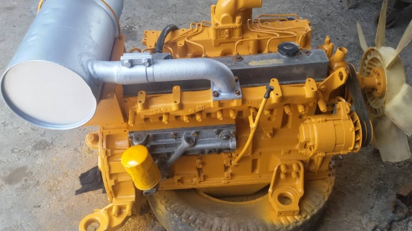 เครื่องยนต์แมคโคร  Komatsu 120-3 (6D95) เครื่องฟิตใหม่ 75000