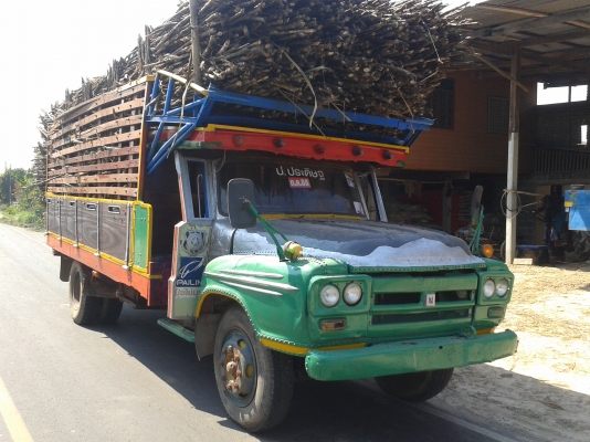 ขาย 6 ล้อหน้ายาว ทะเบียนพร้อมโอน  เครื่องดี คัซซีสวยตลอดเส้น ช่วงล่างใหญ่