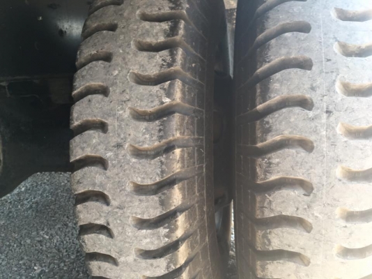 ขายรถสิบล้อ HIno 320 ปี47ดั้มสามมิตร ยางเต็ม10เส้น มีระบลากพ่วงรถสวยพร้อมใช้งาน