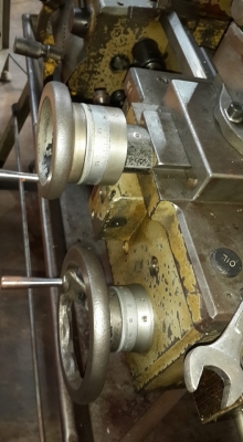 ขายครับขาย เครื่องกลึง ขนาด 4 ฟุต 2 เพลา สภาพใช้งานได้ปกติ เดินโอโต้ 2 แกน กลึงเกลียว นิ้ว มิลได้ หัวจับ 5" รูผ่านคอ 1.1" สวิงงานผ่านราง 10" ไฟ 380v ไม่มีแท่นยันศูนย์ สภาพตามรูป 29000 บาท ขายครับขาย เครื่องกลึง ขนาด 4 ฟุต 2 เพลา สภาพใช้งานได้ปกติ เดินโอโต้ 2 แกน กลึงเกลียว นิ้ว มิลได้ หัวจับ 5" รูผ่านคอ 1.1" สวิงงานผ่านราง 10" ไฟ 380v ไม่มีแท่นยันศูนย์ สภาพตามรูป 29000 บาท