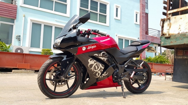 Ninja250 7000 กิโลแท้ ปี 2012 Special edition สภาพสวย ไม่ล้มไม่ชน