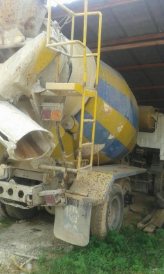 ขายรถบรรทุก 10 ล้อโม่ปูน NISSAN CW30 ใส่หัวใหม่ 230 แรงม้า โม่ 6 คิวเครื่องเสียซ่อมประมาน 20000 หมื่นกว่า ราคา 450000