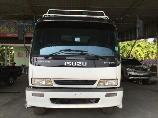 ขาย 6ล้อ ISUZU DECA.FTR Euro 2  เครื่อง 200เเรง กะบะพื้นเรียบมีลิฟต์ท้ายขึ้นลงของปี2547(2004)ยาว5.5เมตร สภาพสวยใครต้องการไม่ผิดหวังราคา750,000บาทจัดไฟเเนนได้ดูรถได้ที่เต็นท์รถ JJ.AUTOCAR 2 หลังวัดจันทรารามติดถนนเพชรเกษมก.ม.ที่68.5 ฝั่งขาเข้านครปฐม-กรุงเทพ