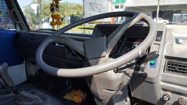 หกล้อดั้มKM 777 เครือง WO4D  117แรง แอร์เย็น เครื่องดีไม่มีไอ คัชซีสวย รถพร้อมไช้งานเอกสารพร้อมโอน