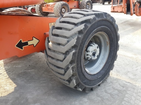 เก่านอก รถกระเช้า450J