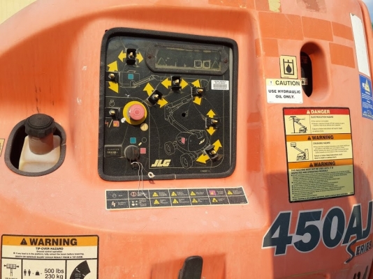 เก่านอก รถกระเช้า450J