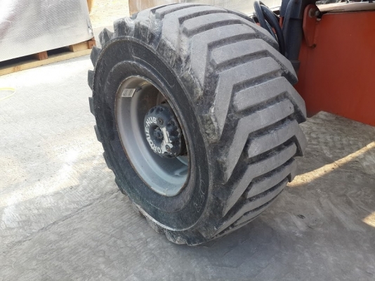 เก่านอก รถกระเช้า450J