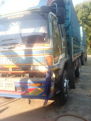 ขาย อีซูสุนางฟ้า เครื่อง240  เกียร์เดิม แม่-ลูก ดั้ม  เดิมๆสภาพพร้อมใช้งาน  ราคา1300000 ต่อรอง โทร0631045909 กอล์ฟ