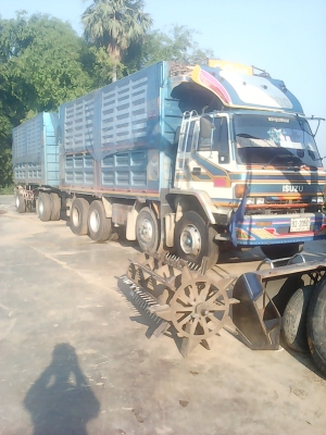 ขาย อีซูสุนางฟ้า เครื่อง240  เกียร์เดิม แม่-ลูก ดั้ม  เดิมๆสภาพพร้อมใช้งาน  ราคา1300000 ต่อรอง โทร0631045909 กอล์ฟ