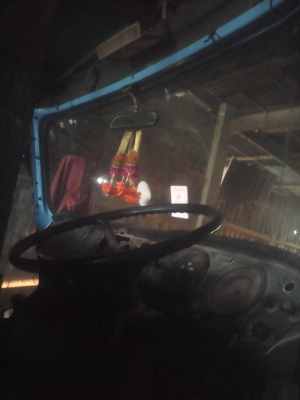 ขาย  รถโดยสาร ป้ายดำ เครื่อง อีสุ 115 แรง สภาพสวยมาก พร้อมใช้ พร้อมโอน ราคา150000 ต่อรอง  โทร 0631045909 กอล์ฟ