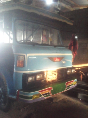 ขาย  รถโดยสาร ป้ายดำ เครื่อง อีสุ 115 แรง สภาพสวยมาก พร้อมใช้ พร้อมโอน ราคา150000 ต่อรอง  โทร 0631045909 กอล์ฟ