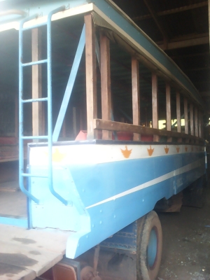 ขาย  รถโดยสาร ป้ายดำ เครื่อง อีสุ 115 แรง สภาพสวยมาก พร้อมใช้ พร้อมโอน ราคา150000 ต่อรอง  โทร 0631045909 กอล์ฟ