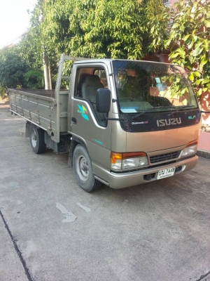 รถ 4 ล้อประกอบป้ายเล็ก