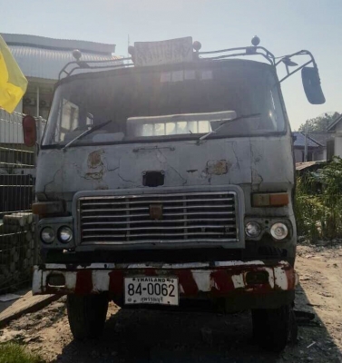 ขายรถบรรทุก6ล้อใหญ่เครื่องดีเซล ทะเบียนม.79 เอกสารครบพร้อมโอน