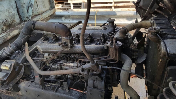 ขายรถบรรทุก6ล้อใหญ่เครื่องดีเซล ทะเบียนม.79 เอกสารครบพร้อมโอน