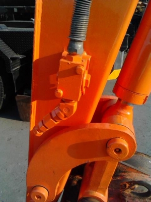 ขายรถแม็คโคร HITACHI รุ่น EX 30 * มีลายกระแทก *