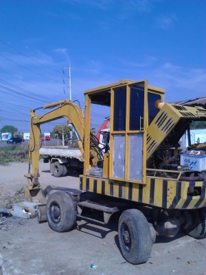 ขายแมคโคPc40 ล้อยาง