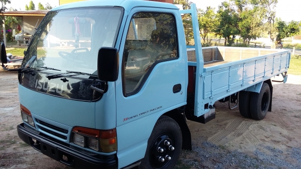 ขายอีซูซุ NKR 110 เเรงม้า รถสวยพร้อมใช้งาน