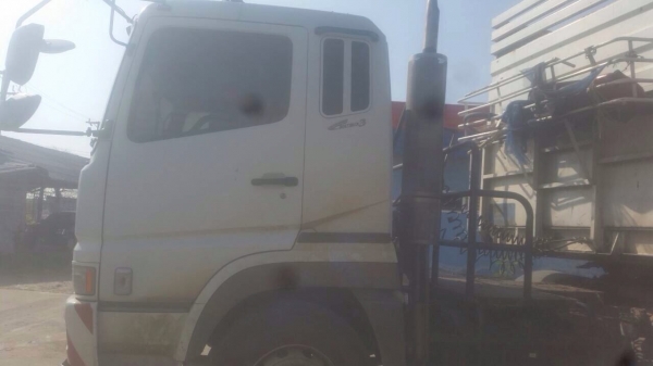 ขายดาวน์ รถสิบล้อหัวลากมิตซู380 ปี52  พร้อมใช้งาน  สภาพดีมาก