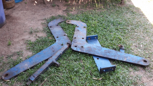 ขายตามสภาพ ผาล7 ผาลดันหน้า ของรถไถฟอร์ด อุปกรณ์มีตามภาพ