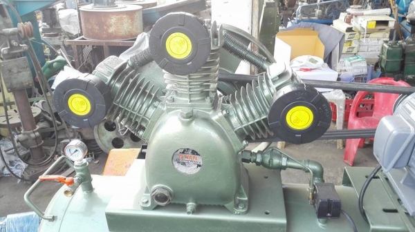 ==== SOLD ==== ปั้มลม SWAN 7.5 HP. 380V. ถัง 300 Lite.ใส่มอเตอร์ 10 HP. กำลังเหลือๆเก็บงานทุกระบบให้เรียบร้อยยกไปแบบพร้อมใช้งาน!!