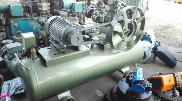 ==== SOLD ==== ปั้มลม SWAN 7.5 HP. 380V. ถัง 300 Lite.ใส่มอเตอร์ 10 HP. กำลังเหลือๆเก็บงานทุกระบบให้เรียบร้อยยกไปแบบพร้อมใช้งาน!!