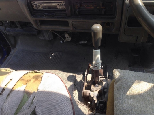 ขายหัวรถอีสุหัวเล็กมือสอง หัวยกได้ครับ สภาพสวยไม่มีผุอุปกรณ์ครบ ขาดบันไดข้างซ้ายข้างเดียว ขายถูก 32000 บาท