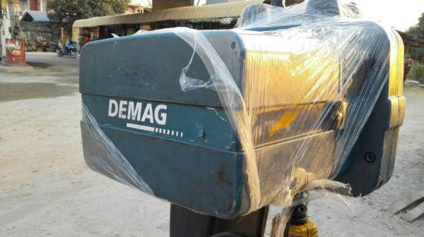 Sell>> รอกโซ่ไฟฟ้า #‎DEMAG Made in Germany ขนาด 1.6 ตัน ไฟ 380V. สภาพ 95\% นางฟ้ามาโปรด รีโมท ตะขอ กล่องโซ่ ใหม่กริ้บ Sell>> รอกโซ่ไฟฟ้า #‎DEMAG Made in Germany ขนาด 1.6 ตัน ไฟ 380V. สภาพ 95\% นางฟ้ามาโปรด รีโมท ตะขอ กล่องโซ่ ใหม่กริ้บ