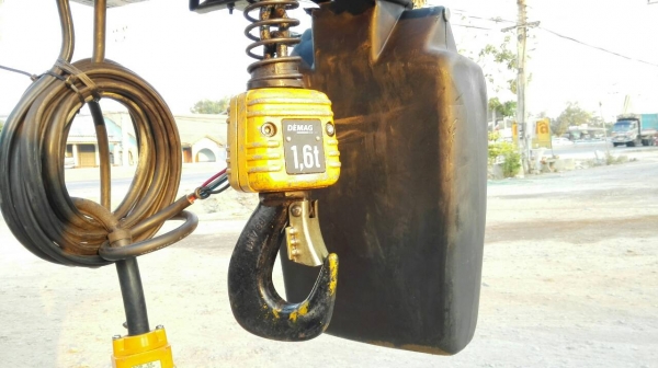 Sell>> รอกโซ่ไฟฟ้า #‎DEMAG Made in Germany ขนาด 1.6 ตัน ไฟ 380V. สภาพ 95\% นางฟ้ามาโปรด รีโมท ตะขอ กล่องโซ่ ใหม่กริ้บ Sell>> รอกโซ่ไฟฟ้า #‎DEMAG Made in Germany ขนาด 1.6 ตัน ไฟ 380V. สภาพ 95\% นางฟ้ามาโปรด รีโมท ตะขอ กล่องโซ่ ใหม่กริ้บ