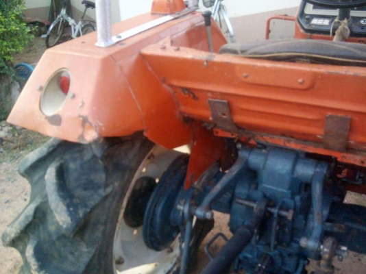 รถไถคูโบต้า L 2402 DT 24แรงสองเพลาราคาถูกสภาพพร้อมใช้งาน