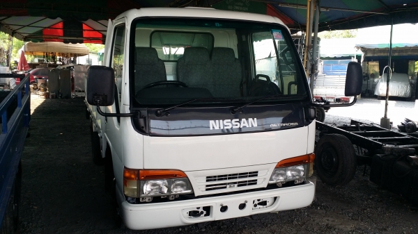 ขายNKR4ล้อไม่ติดเวลาป้ายเล็ก4300cc130แรงดีเซลแหนบหน้า