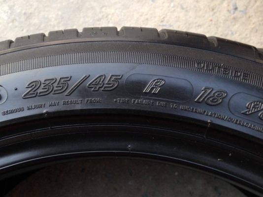 ยาง MICHELIN 235-45-18 ปี 13 2 เส้น 2800 ไม่ควรพลาดสภาพสวยๆยางนิ่มๆไม่มีปะไม่บวมดอกยางเหลือเยอะเอาไปวิ่งกันใด้อีกยาวค่ะ