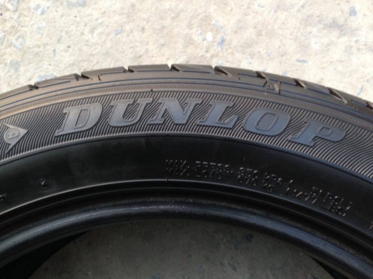 ยาง DUNLOP 215-55-17 ปี 14 ครบชุด 4 เส้น 4500 ไม่ควรพลาดสภาพสวยๆยางนิ่มๆไม่มีปะไม่บวมดอกยางเหลือเยอะเอาไปวิ่งกันใด้อีกยาวค่ะ