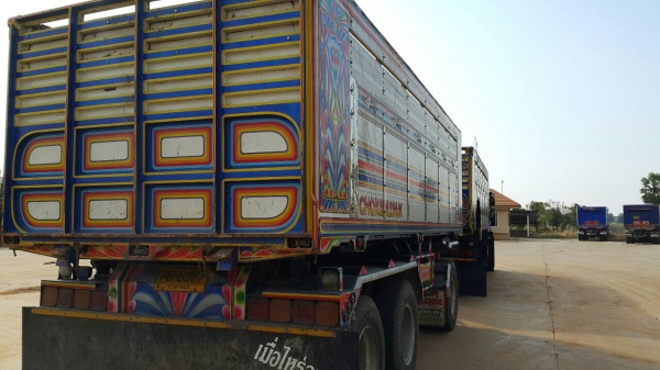 ขายลูกพ่วงดั้มปิเนียม ปี49 ยาว6.30เมตร 3เพลายังไม่ลงเล่ม สภาพสวยน่าใช้