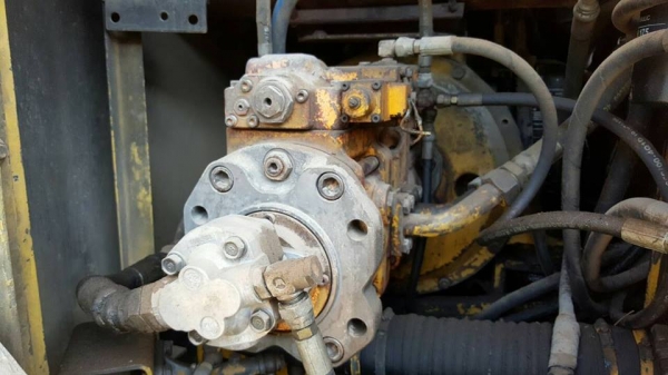 ขายรถขุดแบ็คโค KOBELCOSK120-3มาร์คทรี เครื่องดีปั๊มแห้งไม่โหลด เฟรมสวย พร้อมลงงานไฟฟ้าตัด