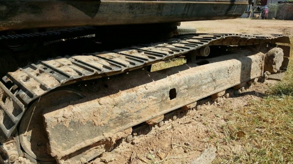 ขายรถขุดแบ็คโค KOBELCOSK120-3มาร์คทรี เครื่องดีปั๊มแห้งไม่โหลด เฟรมสวย พร้อมลงงานไฟฟ้าตัด