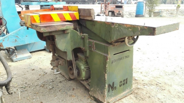 ==== SOLD ==== เครื่องไสไม้ 12" ไฟ 380V. สภาพสวยใบยังคมกลไกดีพร้อมใช้งาน!!