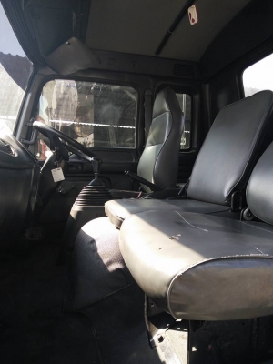 ขายหกล้อเดกก้าปี40หัวคัสซี ยาว7.20เมตร คัสซีสวยไม่มีตำหนิ ยางเรเดียลสวยหกเส้น แอร์ ทิฟฟี่ หัวสวยเดิมบาง ทะเบียนพร้อมโอน