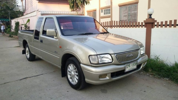 !!! ขายด่วน รถบ้านแท้ ISUSU DRAGON EYE ปี 40 รุ่นท๊อป SLX 2.8 CC !!!