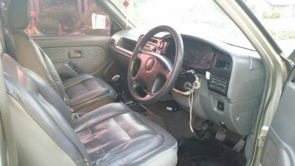 !!! ขายด่วน รถบ้านแท้ ISUSU DRAGON EYE ปี 40 รุ่นท๊อป SLX 2.8 CC !!!