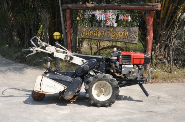 ขายรถพรวนดินiseki 7แรง ดีเซลสภาพสวยเดิมจากญี่ปุ่น มีเกียร์ 23,500เท่านั้น