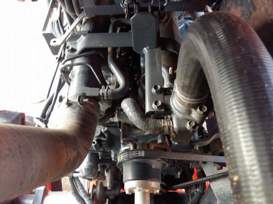 คูโบต้า L4708 4 WD พร้อมใบมีดตราช้าง