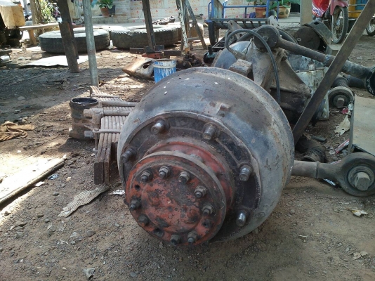 ขายเพลาหลัง isuzu 10 ล้อ พร้อมใช้งาน